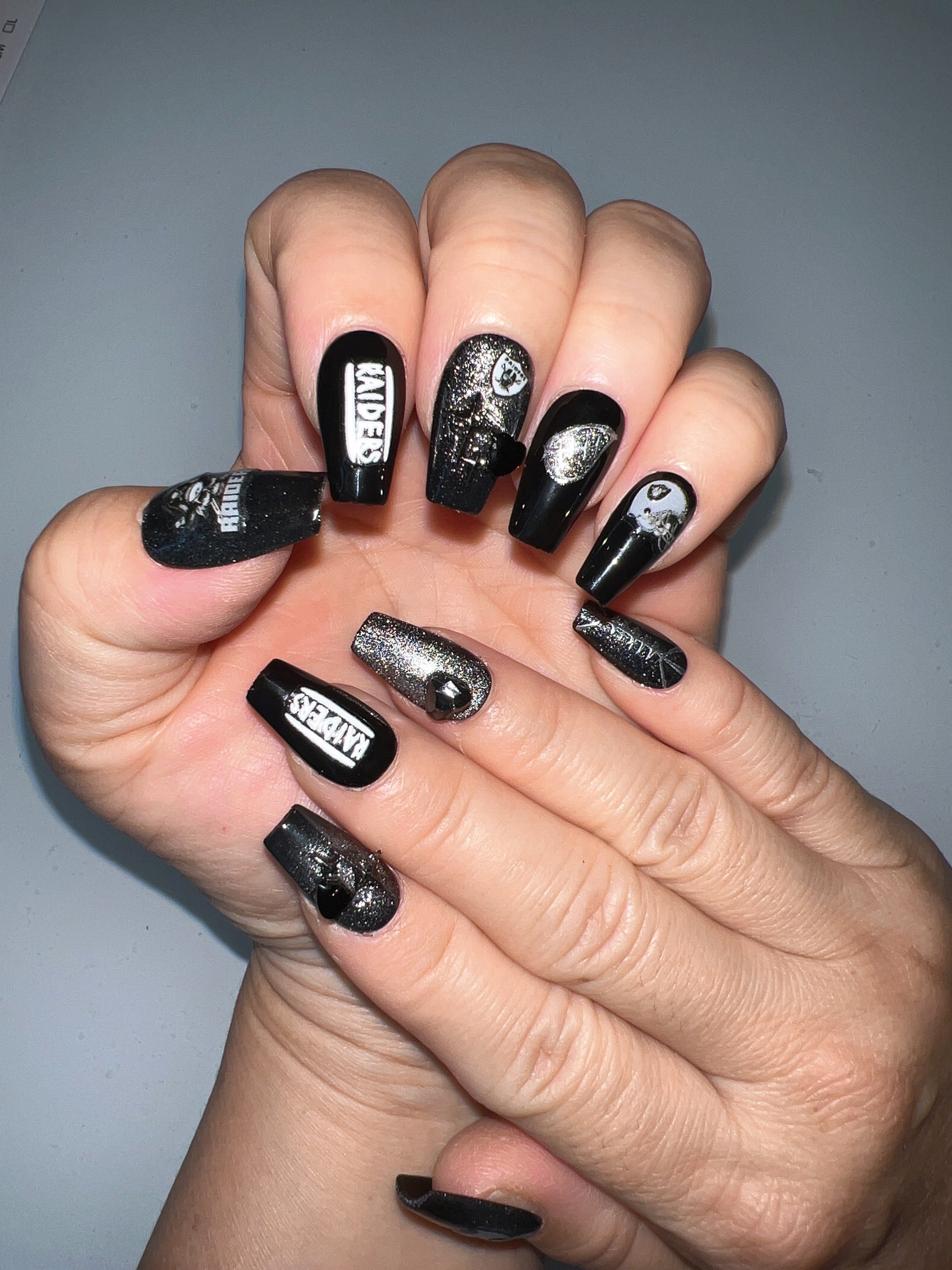 Raider Glam Press On Nails