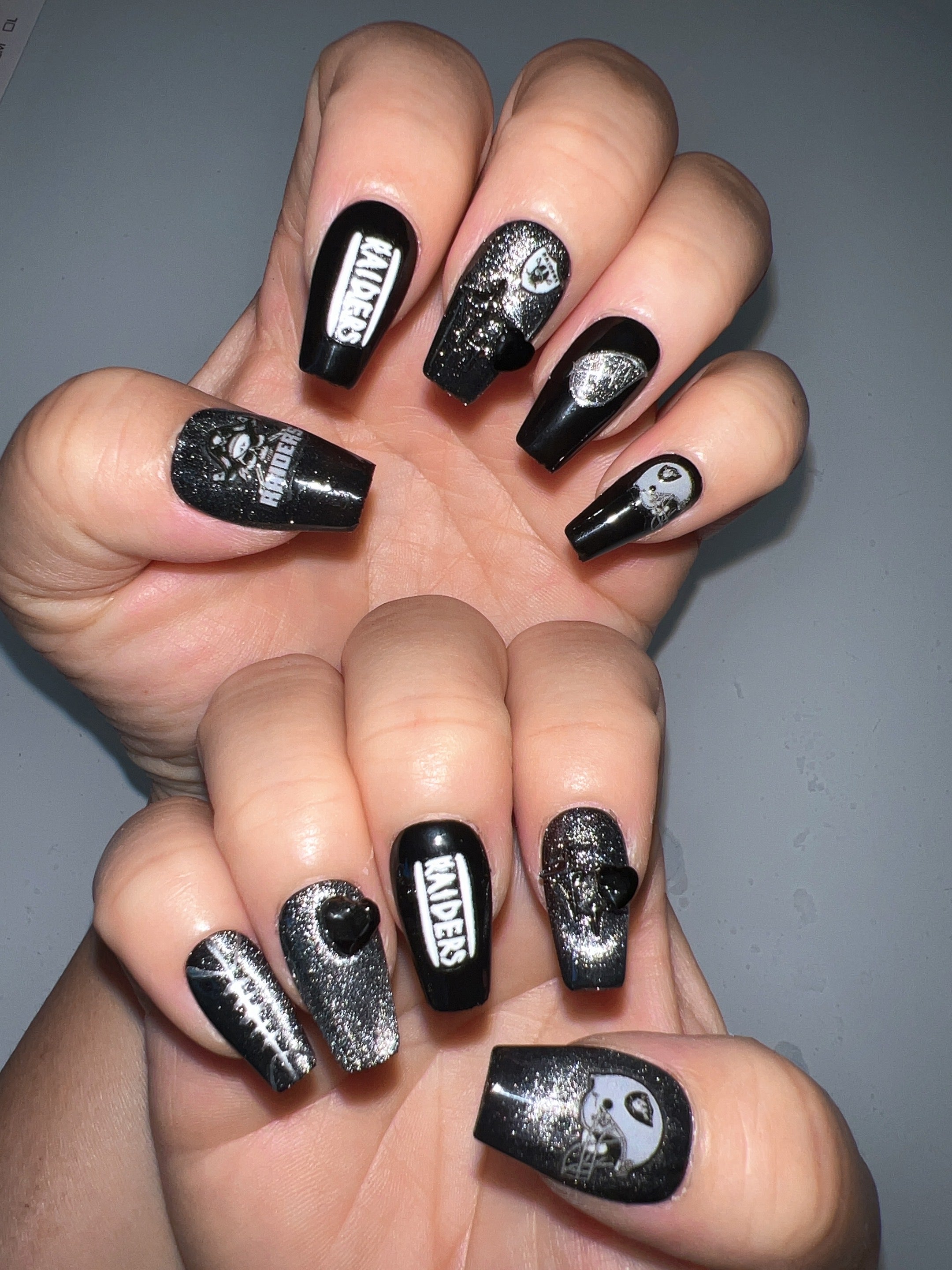 Raider Glam Press On Nails