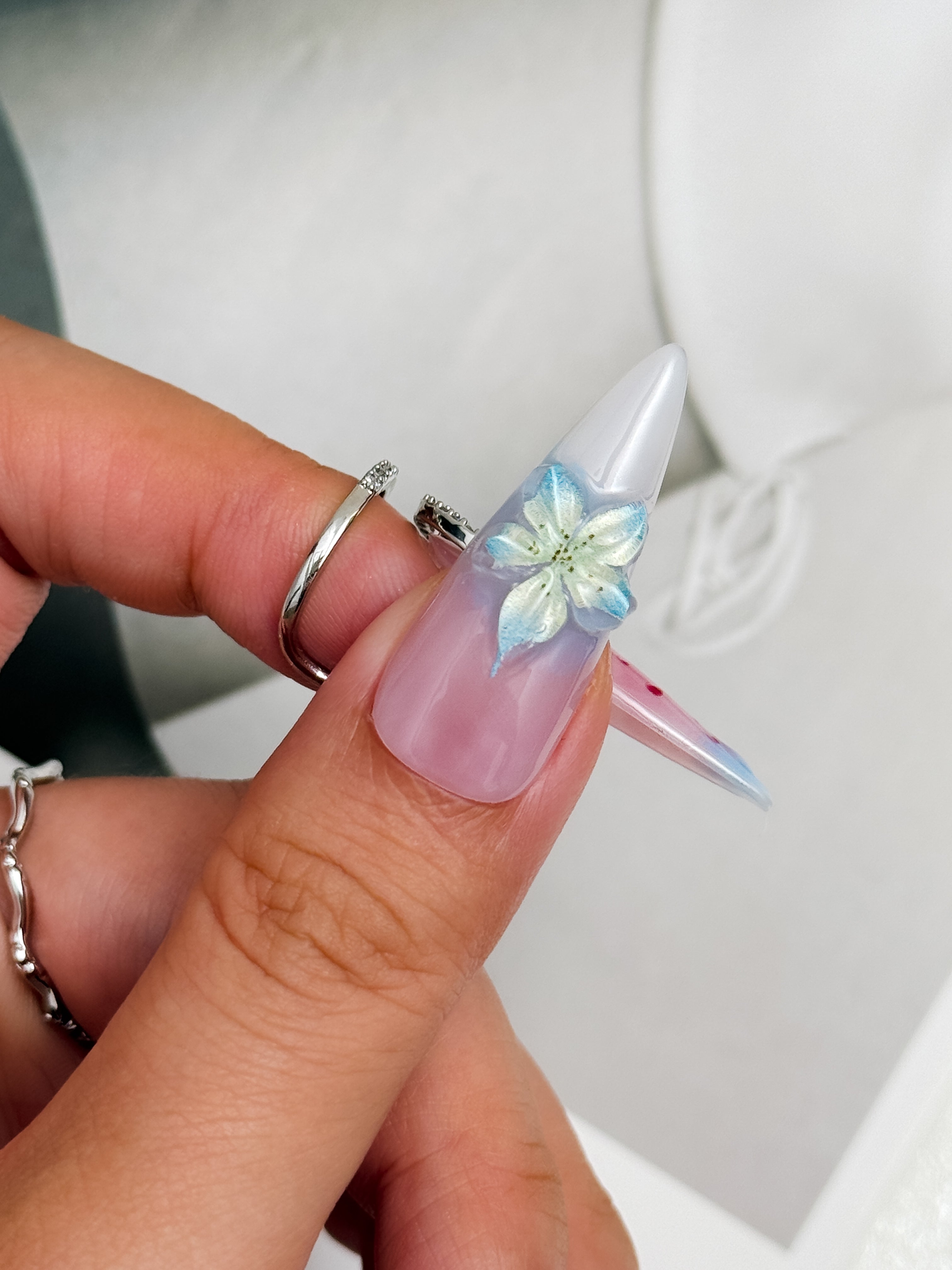 Petal Dream press on nail