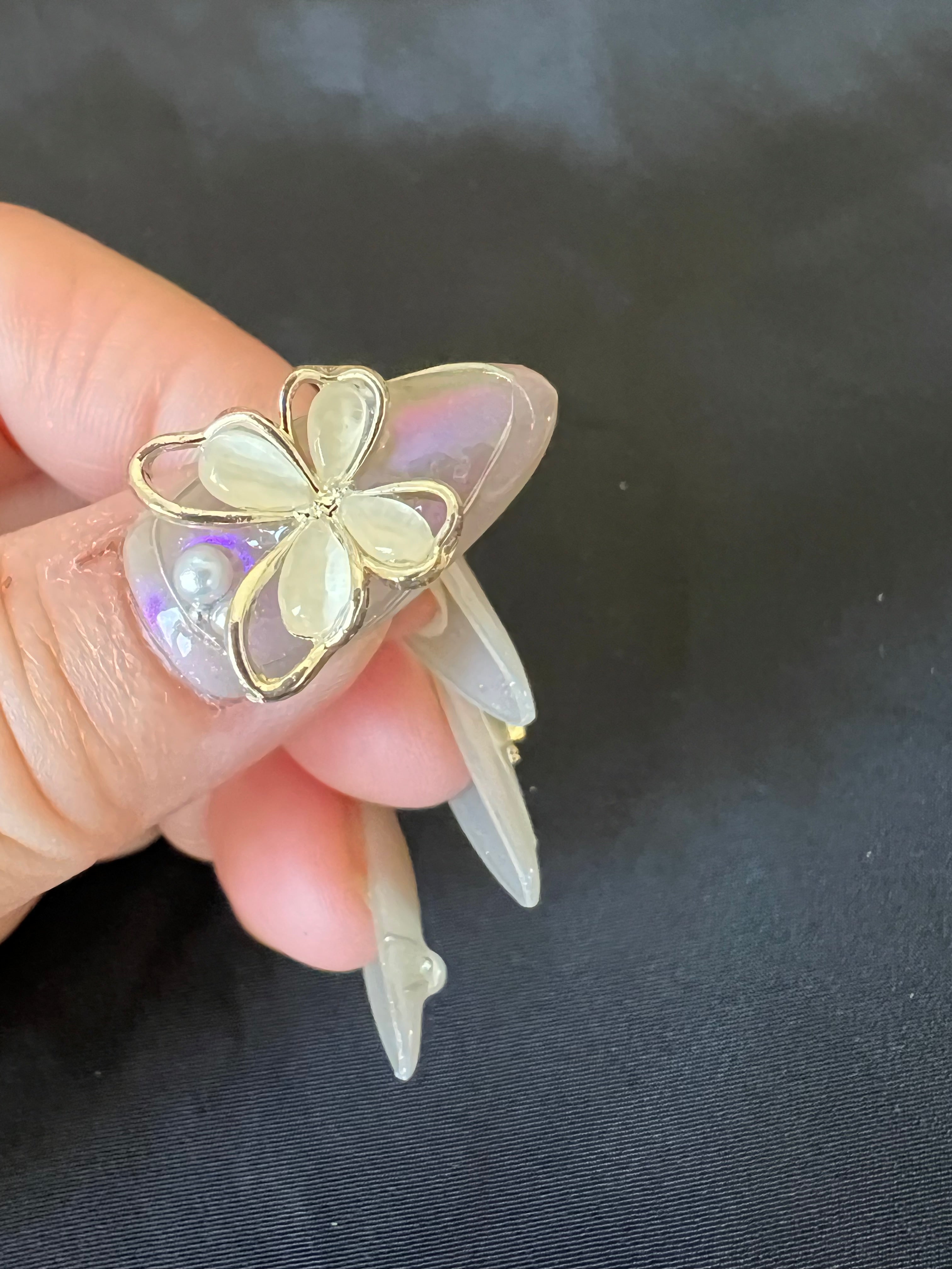 Elegant Butterfly Press On Nails