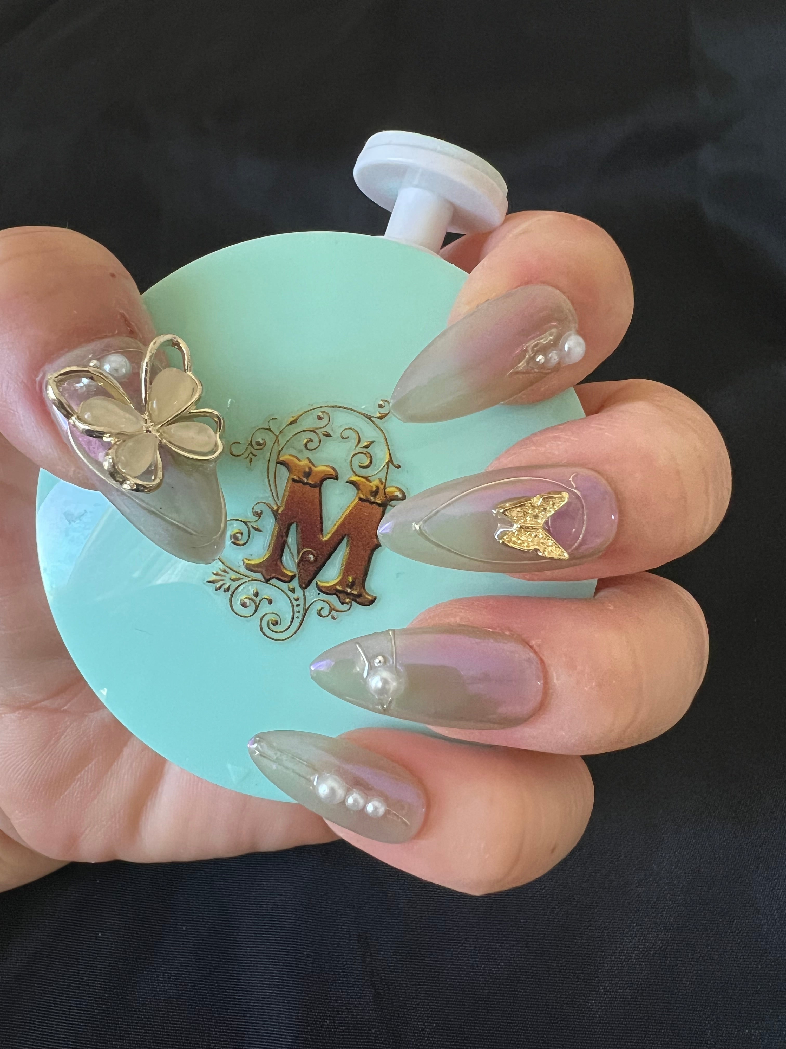 Elegant Butterfly Press On Nails