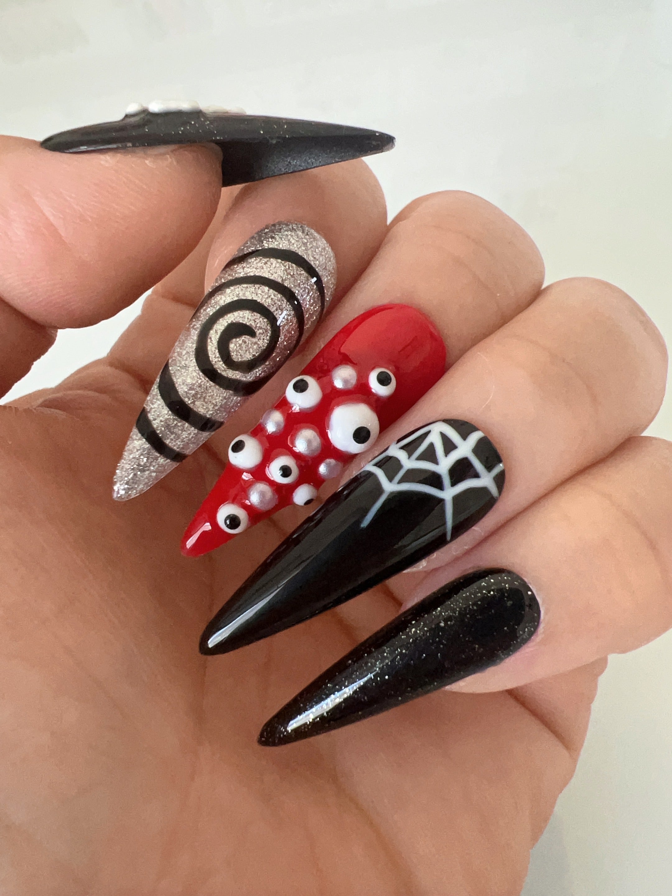 Spooky Glam Press On Nails